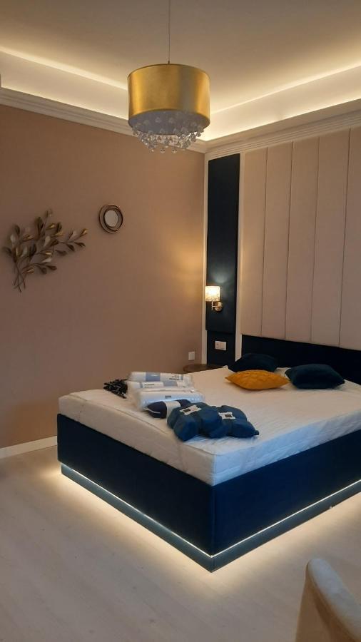 Glamour Apartman Gyula Dış mekan fotoğraf