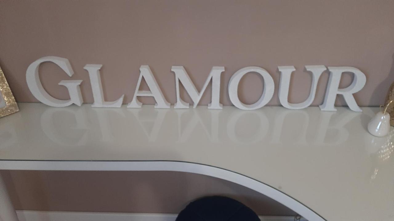 Glamour Apartman Gyula Dış mekan fotoğraf