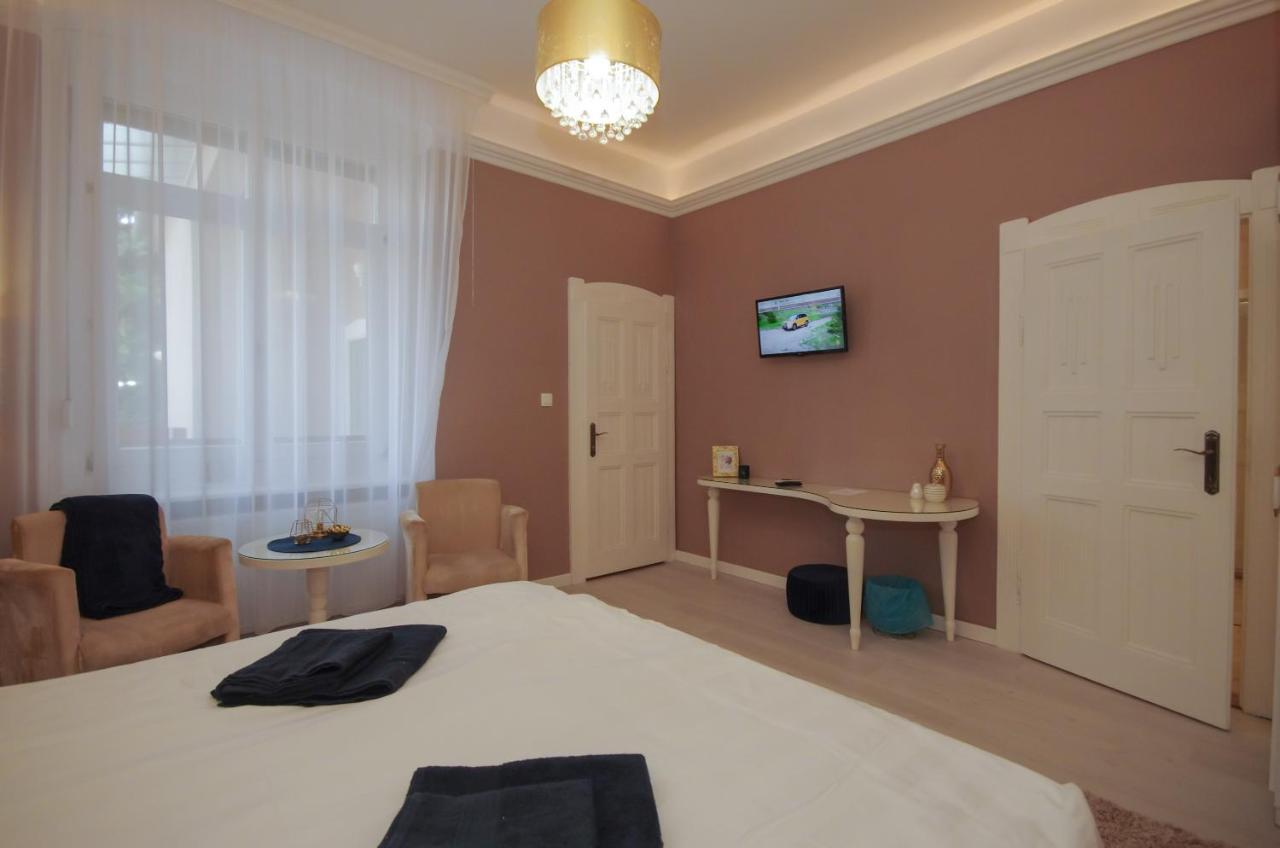 Glamour Apartman Gyula Dış mekan fotoğraf