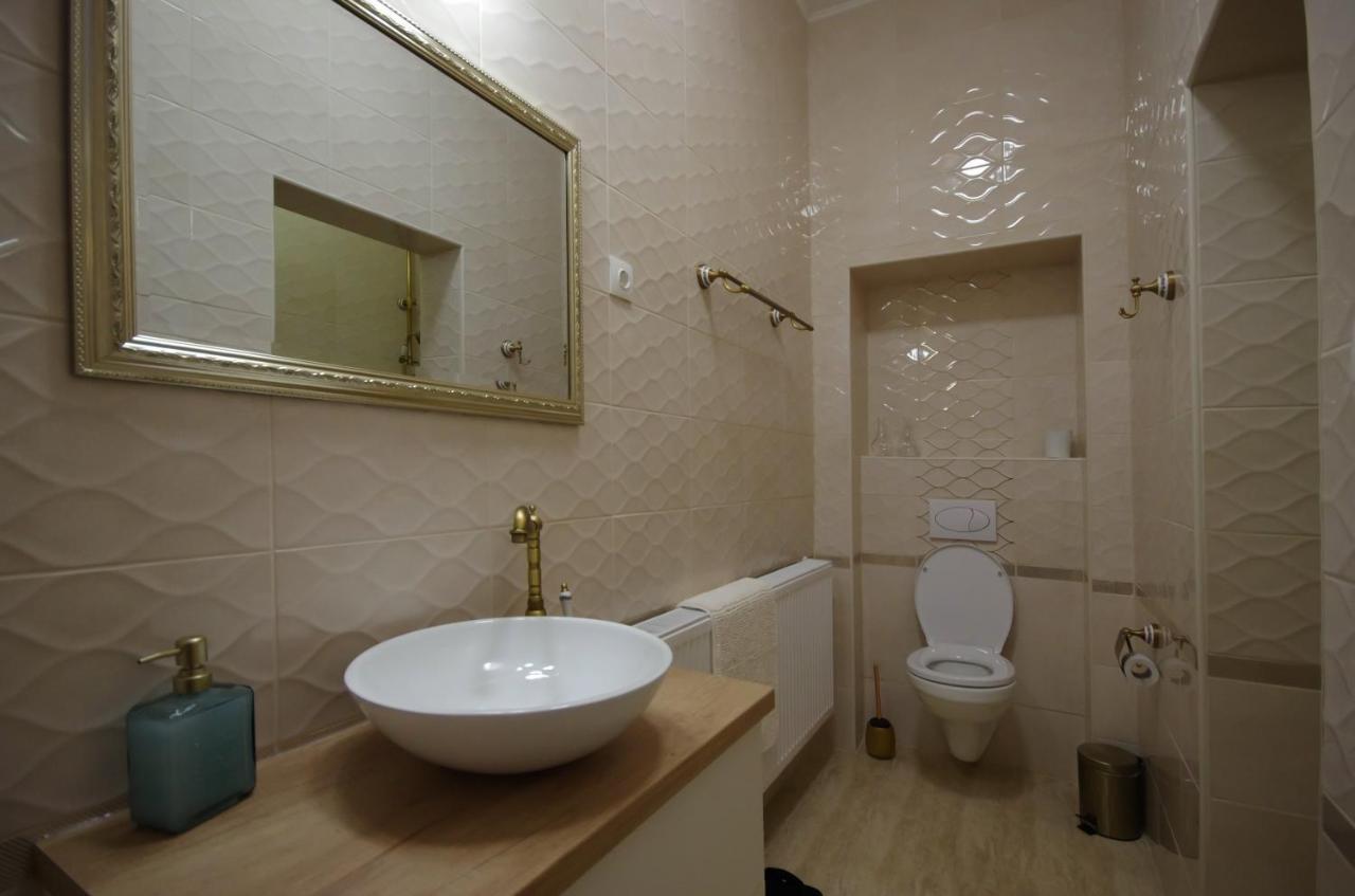 Glamour Apartman Gyula Dış mekan fotoğraf