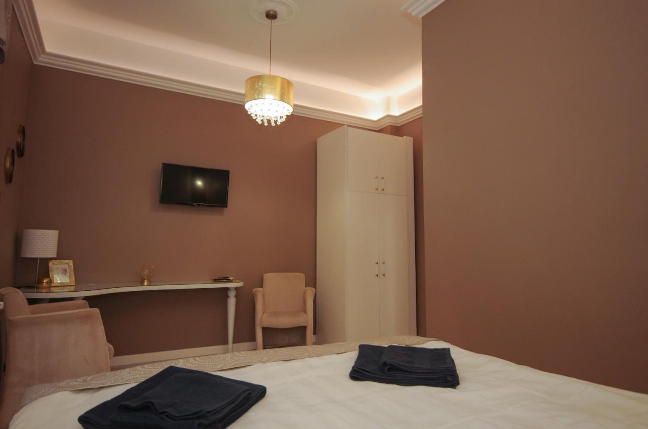 Glamour Apartman Gyula Dış mekan fotoğraf