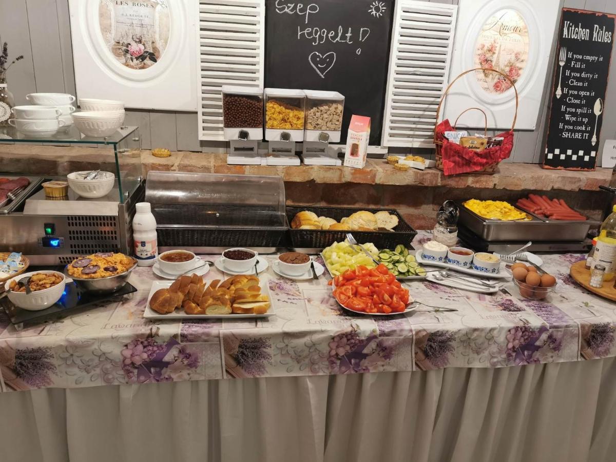 Glamour Apartman Gyula Dış mekan fotoğraf